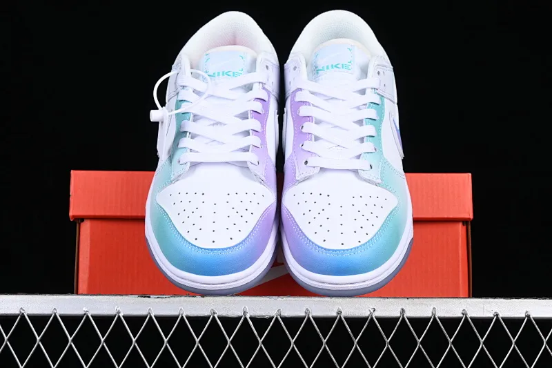 All Categories Nk SB Dunk Series Nk SB Dunk Low Low-top sneakers Cost-effective version Nk Dunk Low "Violet and Hyper Pink" gradient color SB low-top casual sneakers FJ7743-194
